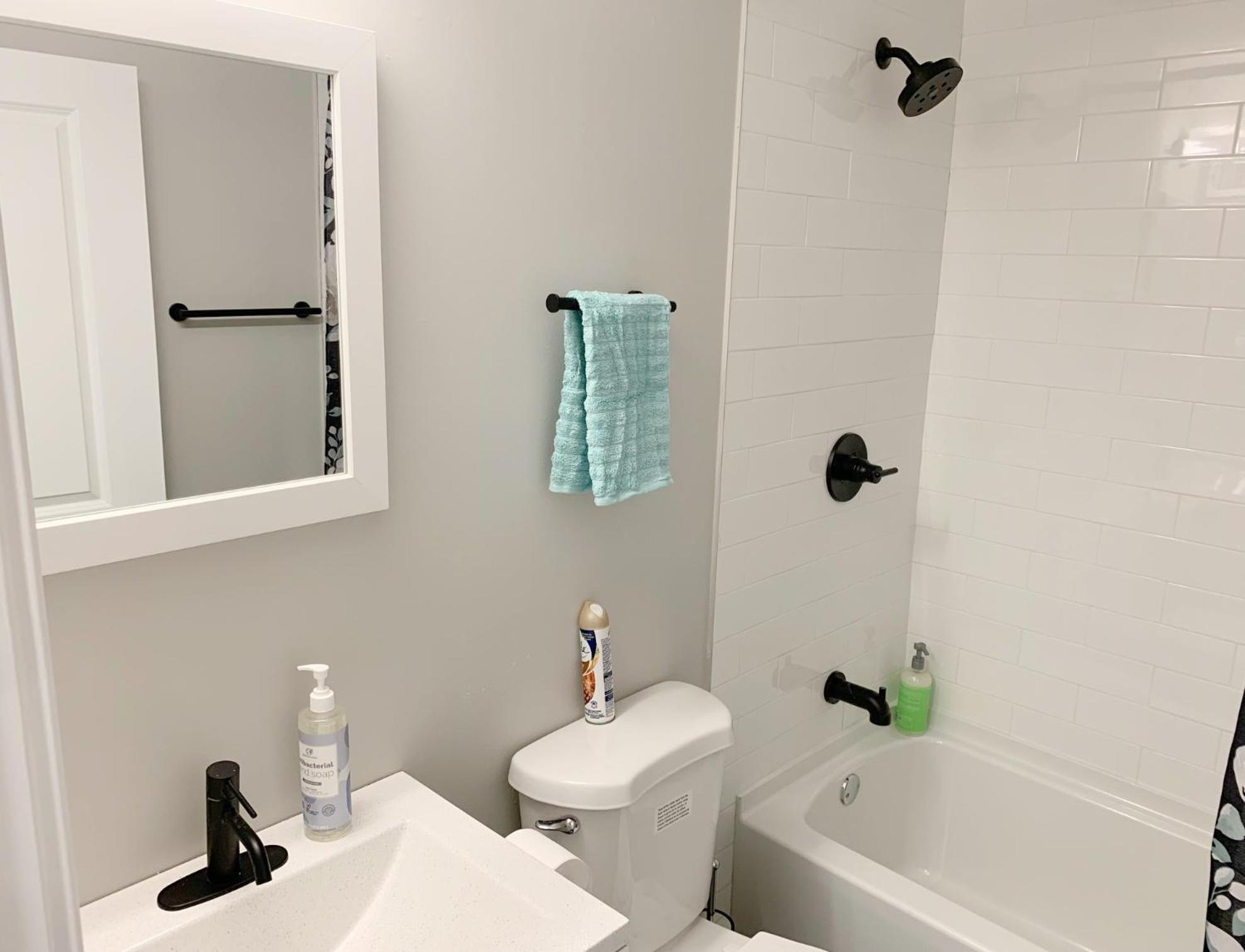 Appartamento Charming 3Br 2Ba With Private Patio Filadelfia Esterno foto