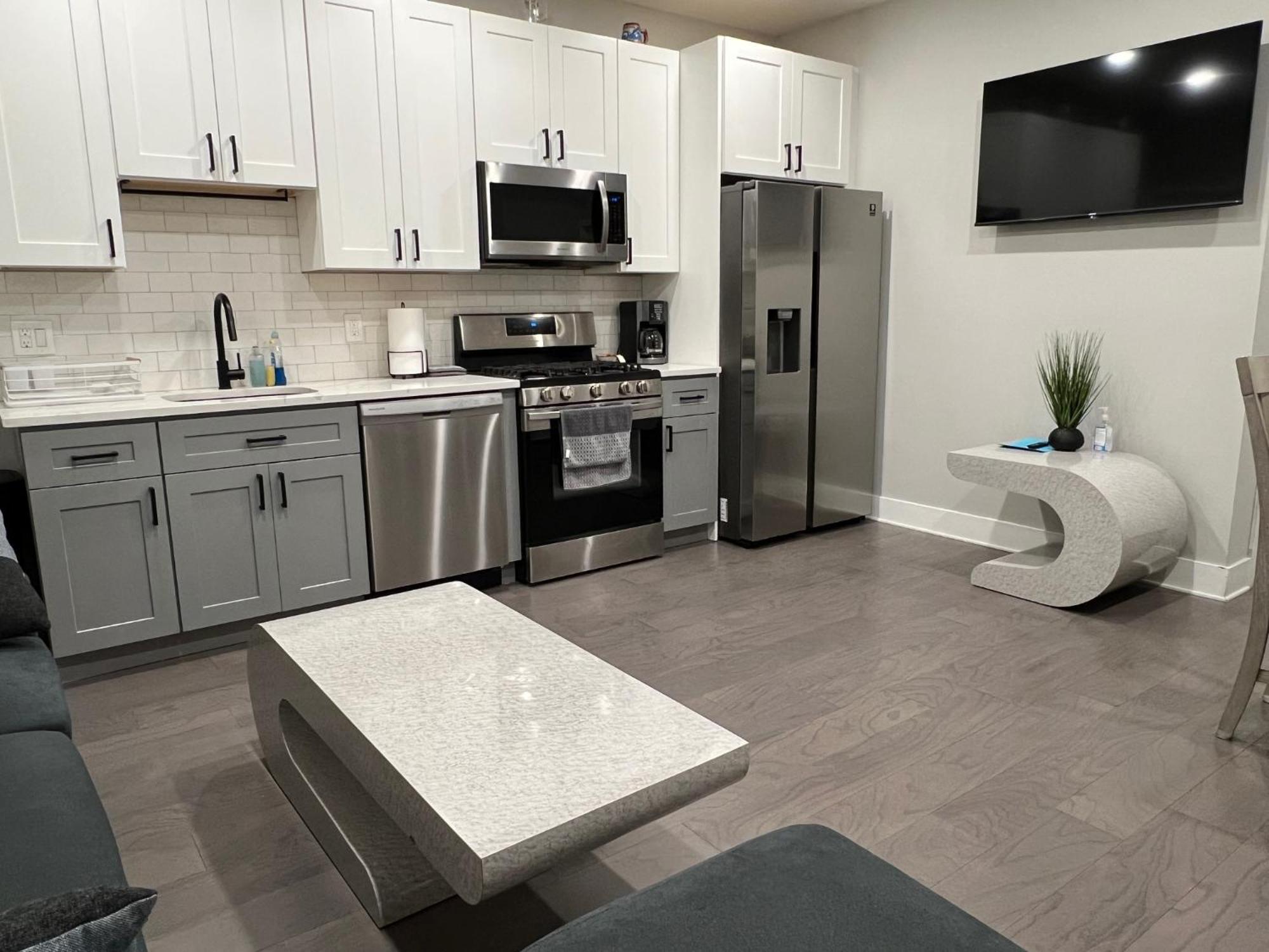 Appartamento Charming 3Br 2Ba With Private Patio Filadelfia Esterno foto