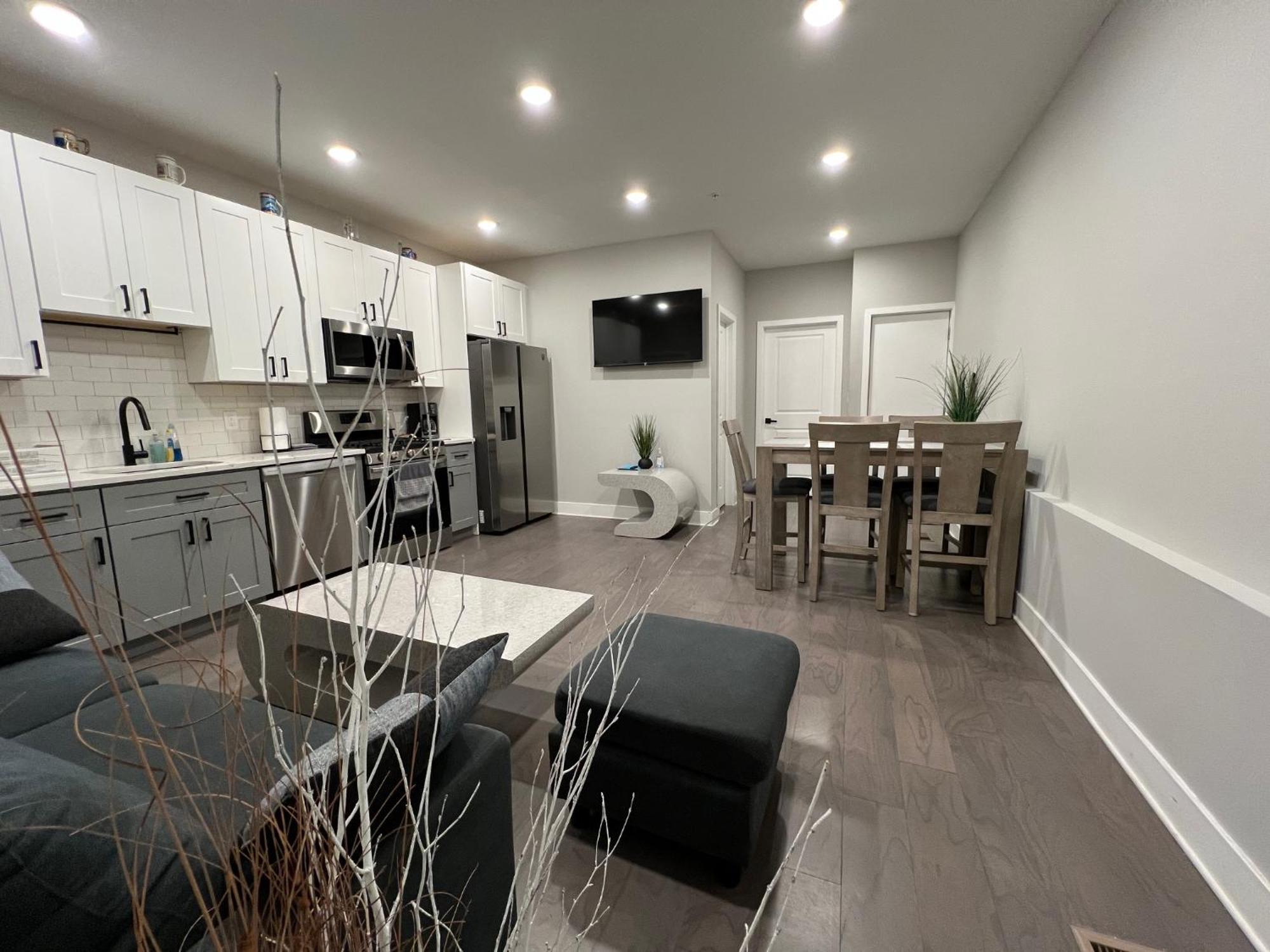 Appartamento Charming 3Br 2Ba With Private Patio Filadelfia Esterno foto